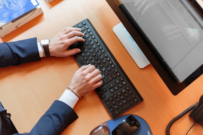 Tips Efisien Mengetik Dokumen Cepat dan Minim Typo
